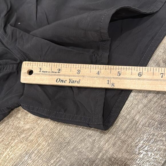 Patagonia Women's Wavefarer Boardshorts 4.5" Black Size 14 - Picture 5 of 11